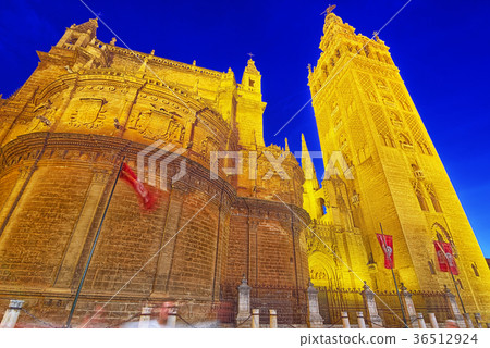 Cathedral of Saint Mary of the See . 36512924