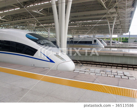 train train 36513586