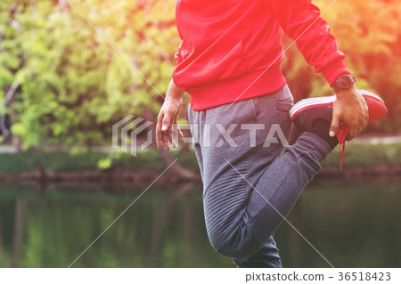 Track and Field Athlete exercise warm up   36518423