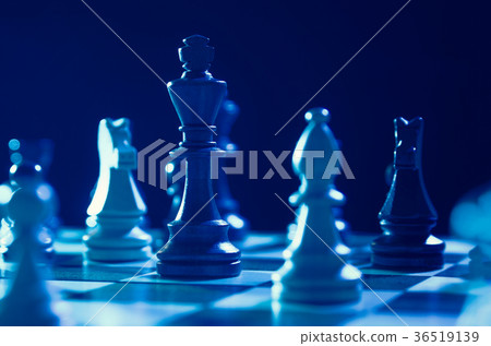 Chess financial, leader strategy in business 36519139