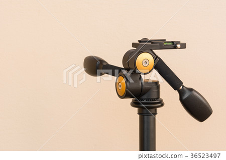 pan and tilt head for camera tripod 36523497