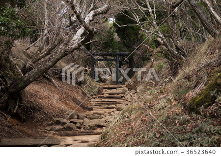 神奈川縣大山表參道鳥居 神奈川縣大山表參道鳥居 36523640