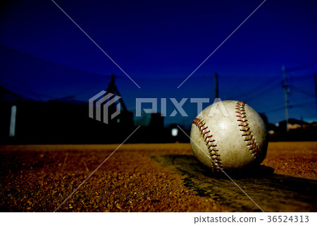 夜幕降臨棒球 36524313