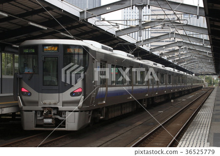 Hanwa Line Direct Train Series 225 (with a hood) Hanwa Line Direct Train Series 225 (with a hood) 36525779