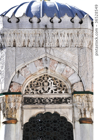 Mosque and minaret 36528549