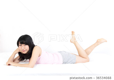 放鬆的女人 36534088