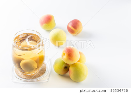 Plum wine and Minamitakaume 36534736