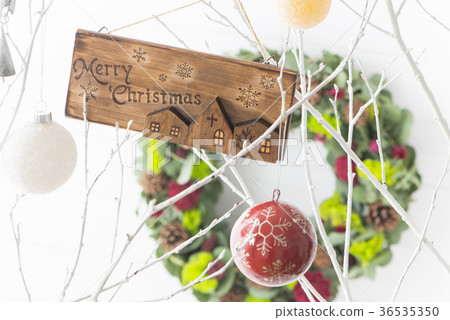 聖誕花環聖誕花環 36535350