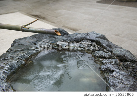 Japanese Tsukubai in winter season 36535906