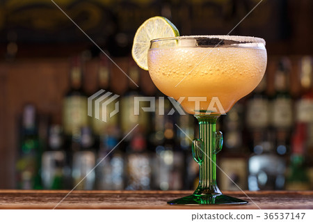 margarita cocktail with lime margarita cocktail with lime 36537147