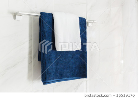 Blue and white color towels 36539170