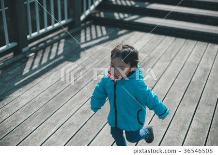 run, younger, park 36546508