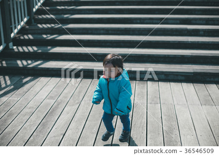 run, younger, park 36546509