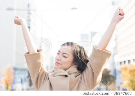 一個呼吸深的女人 36547663