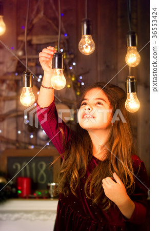 little girl lamp studio 36553424