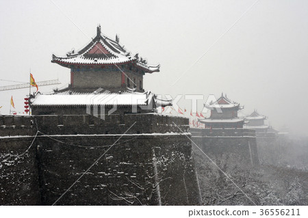 西安城牆。 2006年2月25日 36556211