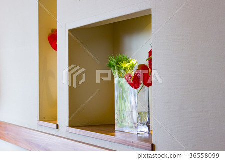 Wall and glass figurine Wall and glass figurine 36558099