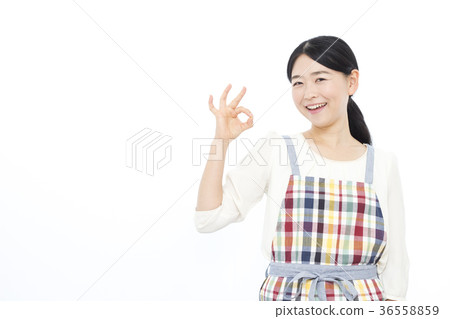 Housewife Housewife 36558859