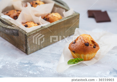 Homemade muffins with chocolate 36559903