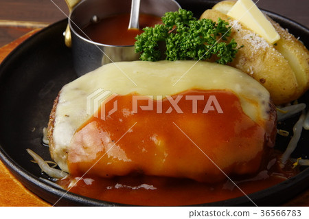 Cheese grilled hamburger 36566783
