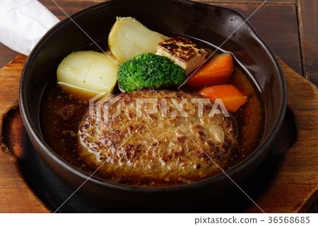 Braised soup hamburger Braised soup hamburger 36568685