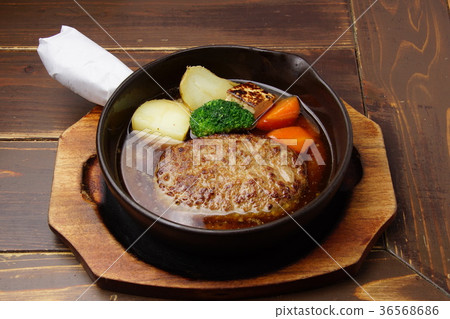 Braised soup hamburger Braised soup hamburger 36568686