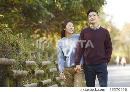 Couple, Couple, Park 36570956