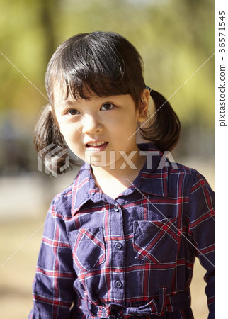 女孩,兒童,公園 女孩,兒童,公園 36571545