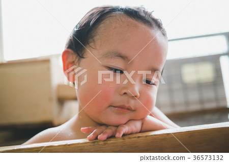 hot spring, spa, younger 36573132