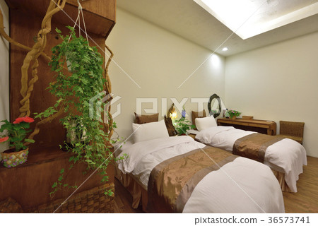 Room,bed,living room,home,decor,design,pattern,life,modern,fashion,modern,tasty,style,style,space,indoor Room,bed,living room,home,decor,design,pattern,life,modern,fashion,modern,tasty,style,style,space,indoor 36573741