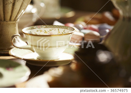 Elegant tea time Elegant tea time 36574975