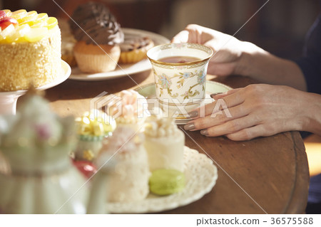 優雅的下午茶時間 優雅的下午茶時間 36575588