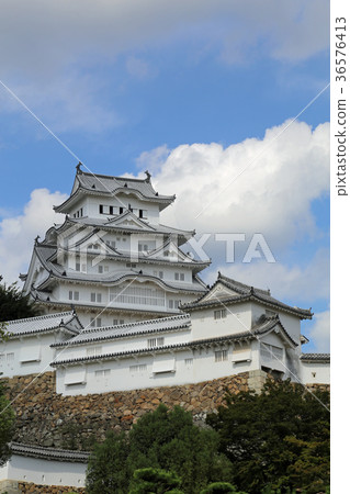 Himeji castle in late summer Himeji castle in late summer 36576413