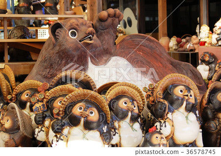 Shigaraki baked raccoons Shigaraki baked raccoons 36578745