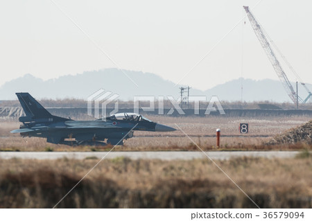 F2 fighter plane 36579094