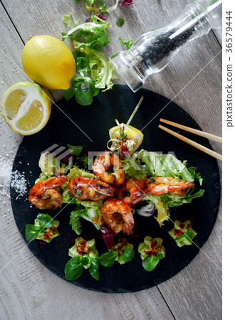 Salad 36579444