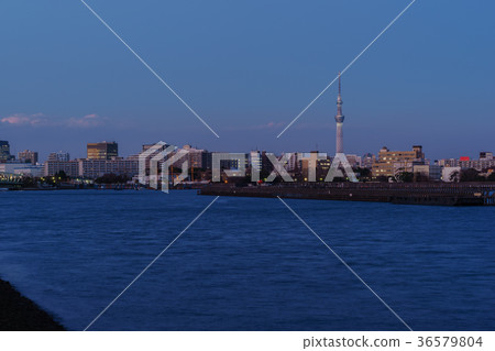 Sunset view from Tokyo-Harumi Bridge 36579804