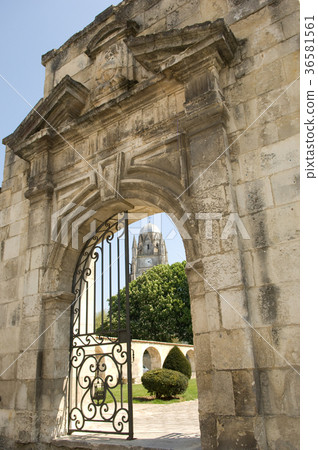 Saintes, a town on the banks of the Charente River Saintes, a town on the banks of the Charente River 36581561