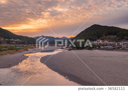 熊野河的流動 36582111