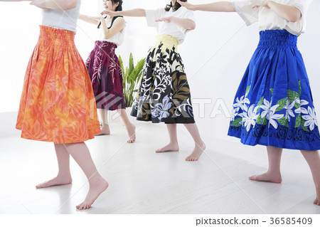 Hula classroom 36585409