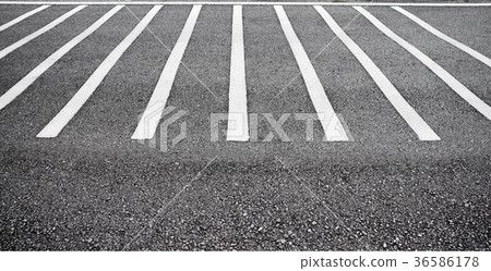 Close-up asphalt 36586178