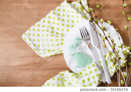 Easter table setting with spring flowers. 36586259