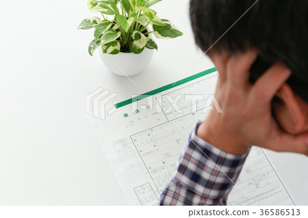 離婚男人困擾著男人 離婚男人困擾著男人 36586513