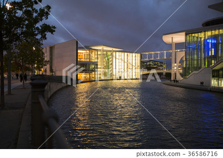 德國柏林,施普雷河，現代建築，ドイツベルリン、シュプレー川、モダンな建物、Berlin, 36586716