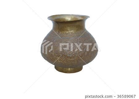 vintage brass bowl on isolated 36589067