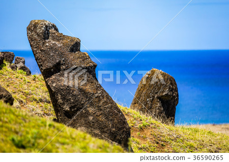Moana statue of Lanoralak Moana statue of Lanoralak 36590265