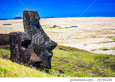 Moana statue of Lanoralak Moana statue of Lanoralak 36590266