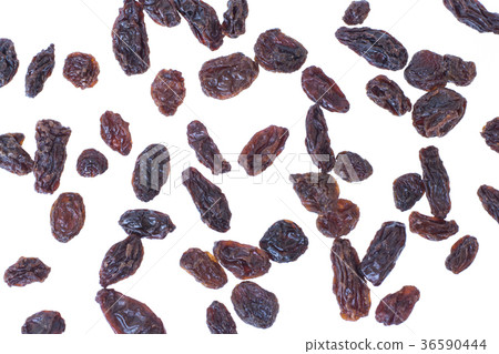 Raisins (Sultanas) isolated on white 36590444