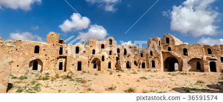 Ksar Ouled Abdelwahed at Ksour Jlidet village in Ksar Ouled Abdelwahed at Ksour Jlidet village in 36591574