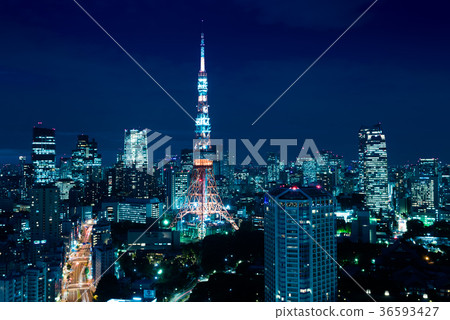 夜視圖東京鐵塔和都市風景 夜視圖東京鐵塔和都市風景 36593427